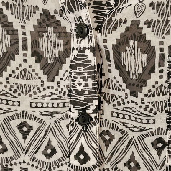 Mix & Co. 100% Polyester Blouse - Picture 3 of 4